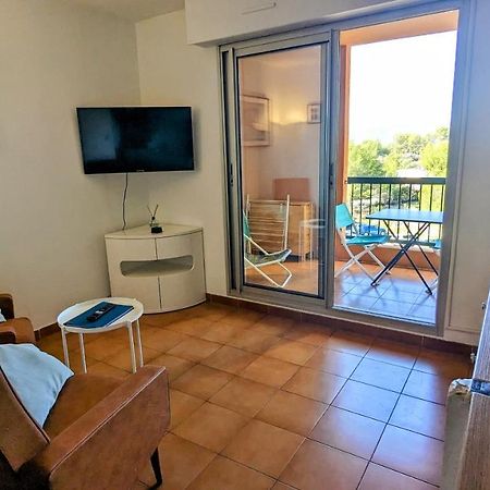 Appartement T2 Bord Et Vue Mer La Ciotat Exterior photo