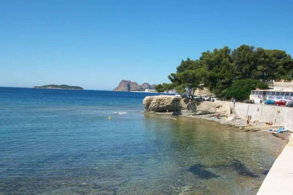 Appartement T2 Bord Et Vue Mer La Ciotat Exterior photo